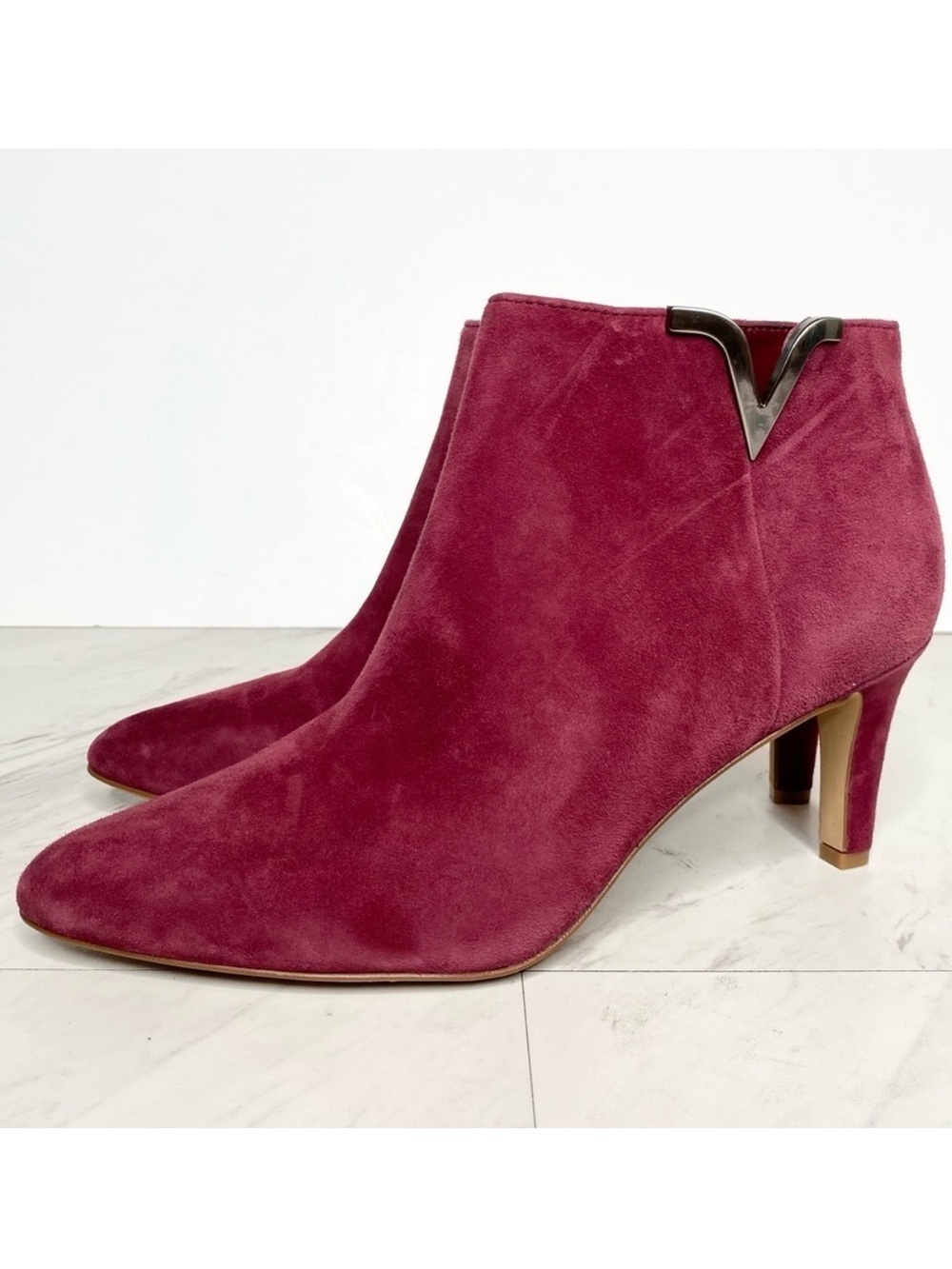 Vince Camuto Iylena Red Suede Bootie 9M